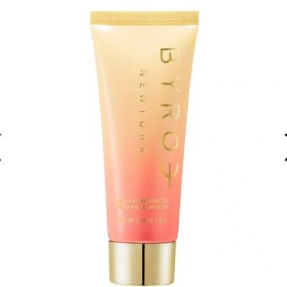 ✨ BYROE New York – Peach Kombucha Tea Purifying Clay Mask (80 g) 🍑